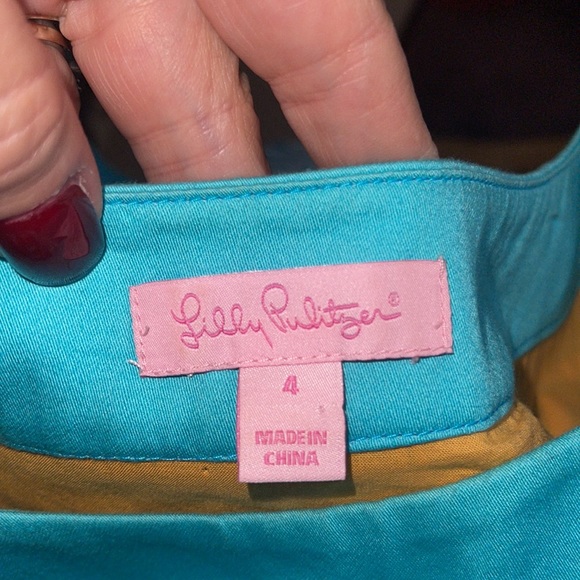 Lilly Pulitzer aqua dress with white stitching. Yellow underneath. Size 4 - Picture 10 of 12